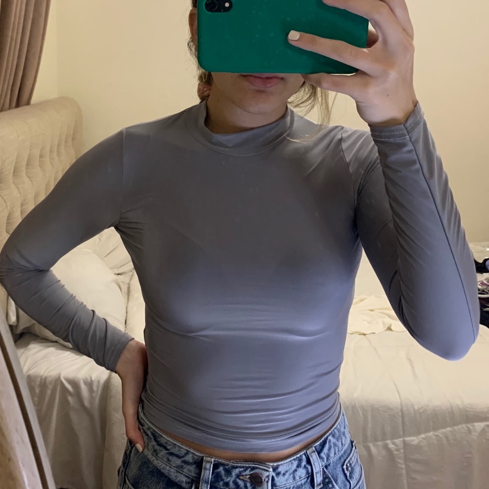 Grey/blue mock neck